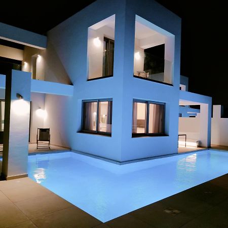 Alpha Villas 겐나디 외부 사진