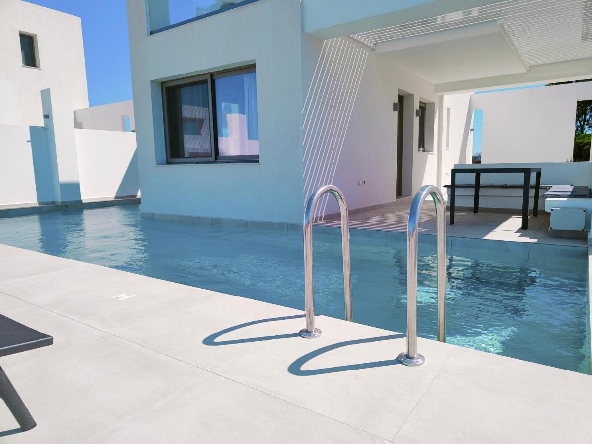 Alpha Villas 겐나디 외부 사진
